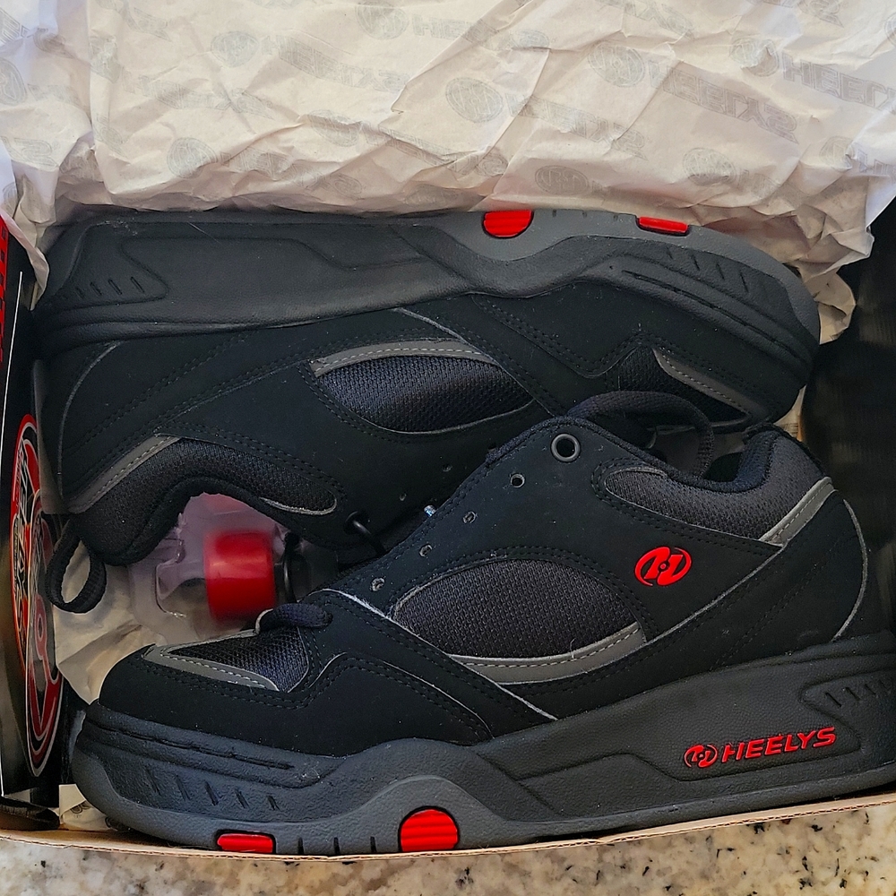 Heelys rapid RARE men's size 5